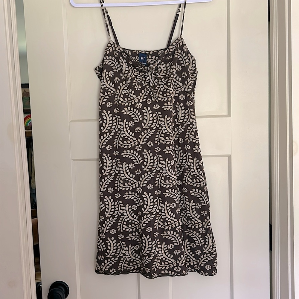 Vintage Y2K Gap Sundress in Brown Floral Batik Print - Size M
